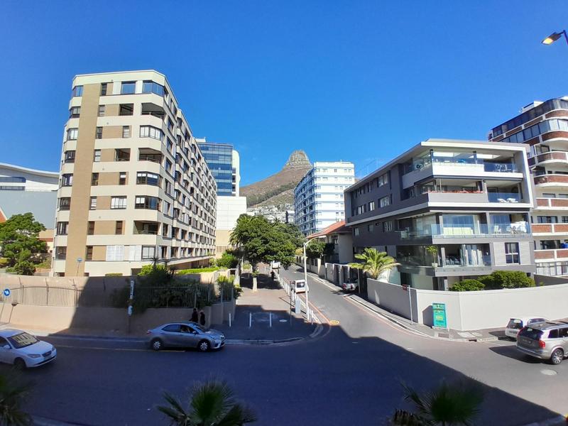 To Let 2 Bedroom Property for Rent in Sea Point Western Cape